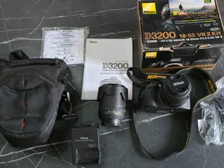 Фотоаппарат Nikon D3200 с двумя объективами