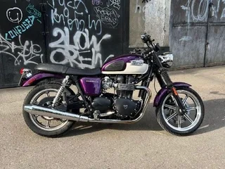 Мотоцикл Triumph Bonneville SE