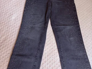 Джинсы Zara со стразами