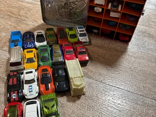 Машинки Hot Wheels