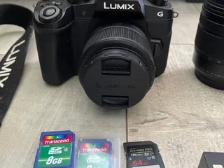 Камера Panasonic Lumix G80 с двумя объективами и аксессуарами