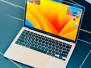 Ноутбук MacBook Air M1 8/256GB 2020