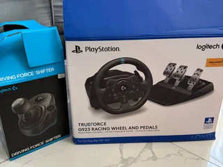 Руль с педалями Logitech G923 и коробка передач