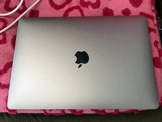 MacBook Air M1 8/512GB