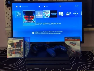 PS4 pro (Cuh-7208b)