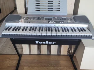 Электронное пианино Casio LK-55