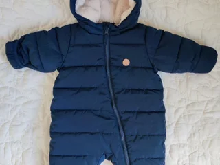 Детский зимний комбинезон H&M