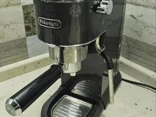 Кофемашина De’Longhi Dedica Arte EC885.GY