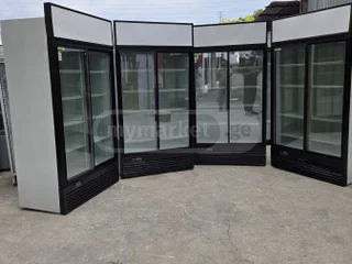 Промышленный холодильник прилавок
