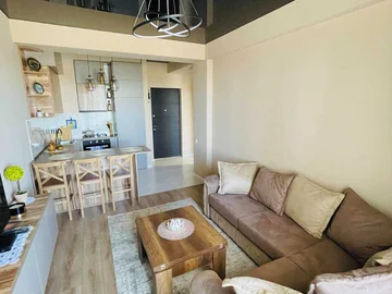 Сдаётся 2-комнатная квартира. Суточная аренда. Исани.