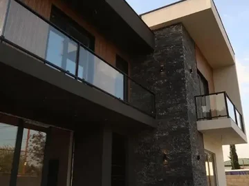 5 комнатная квартира на продажу. Поничала