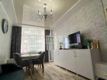 For sale 3-room apartment in the Khimshiashvili district of Batumi.