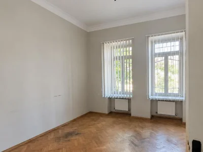 Commercial Real Estate For Rent. Chugureti
