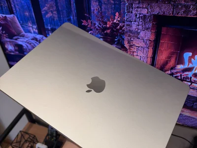 MacBook Air M5, 16GB / 256GB