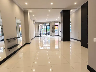 Коммерческое помещение 55 кв.м в Старом Батуми, $1200