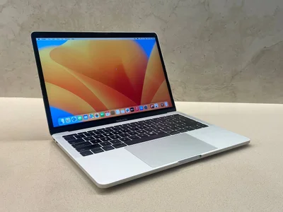 MacBook Pro 13 2017 Silver 8/256GB