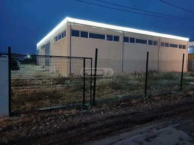 Коммерческая недвижимость (склад-магазин). Лило