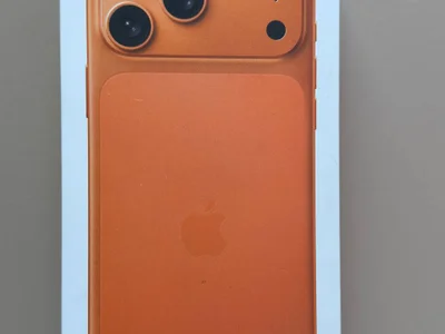Телефон Iphone 17 pro max