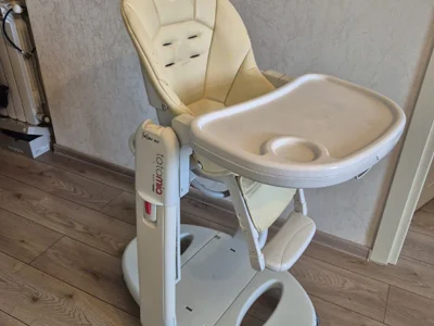 Стульчик Peg Perego Tatamia Follow Me 3 в 1