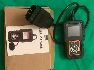 Простенький сканер ошибок для авто с OBD разъёмом.