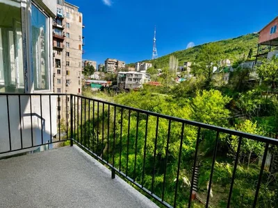 5 room Flat For Sale. Vake