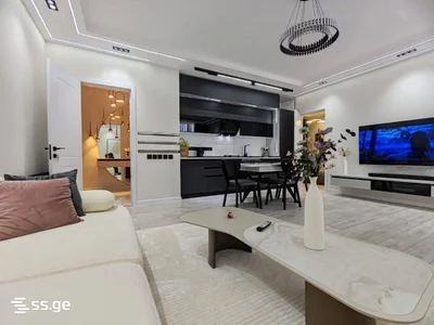 3-комнатная квартира с видом на море, Кобулети, $700