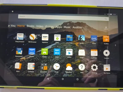 Планшет Amazon Fire HD 10 7-е поколение 32 ГБ