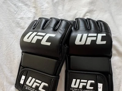 Перчатки для MMA (новые)