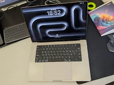 MacBook Pro 16