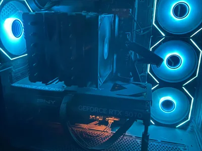 Игровой ПК AMD Ryzen 5 7600X, RTX 5070 12GB, 32GB RAM, 3TB SSD