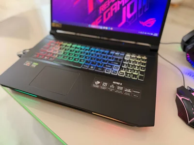 Игровой ноутбук Acer Nitro 5 с аксессуарами