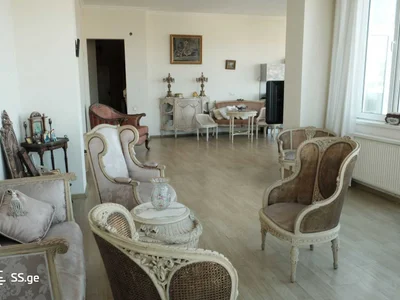 3 room Flat For Sale. Vera