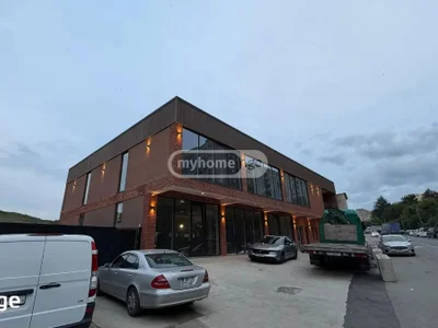 Коммерческое помещение в Мухиани, 1055 кв.м, $15825