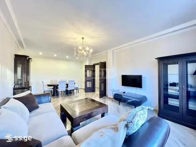 8 room Private House For Rent. Ortachala