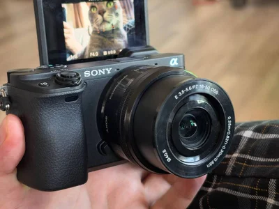 Sony Alpha a6400.