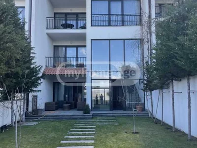 9 room Private House For Rent. Bagebi