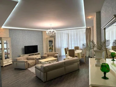 Улица Зураба Горгиладзе, 98: 4-комнатная, 160,0 м²