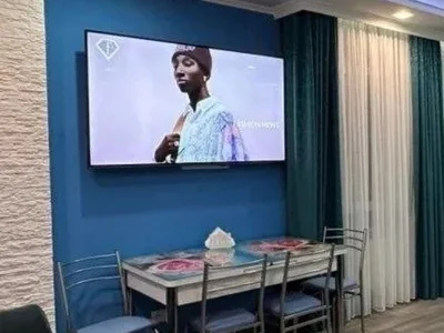 Телевизор Hyundai 65"
