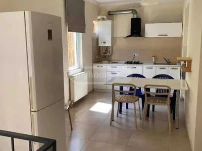 3 room Private House For Rent. Ortachala