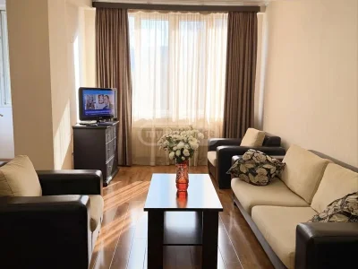 Улица Михеила Бурдзгла, 38;40: Студия, 70.0 м²