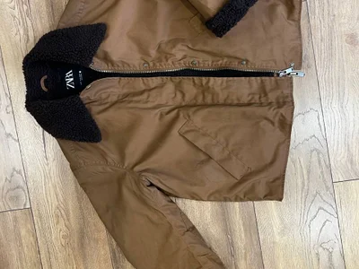 **Теплая куртка Zara**