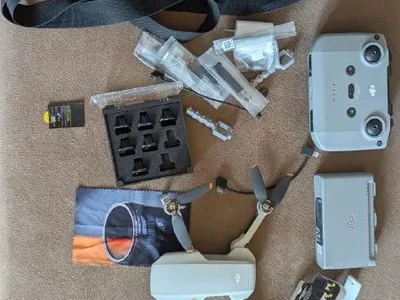 Квадрокоптер DJI Mini 2 Fly More Combo