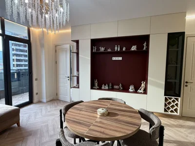 3-комнатная квартира, ул. Шартава, $2000