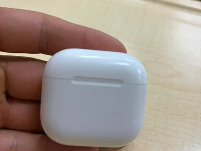 AirPods 4 ANC