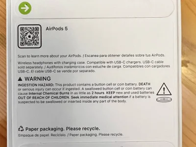 AirPods 5 с беспроводным зарядным кейсом