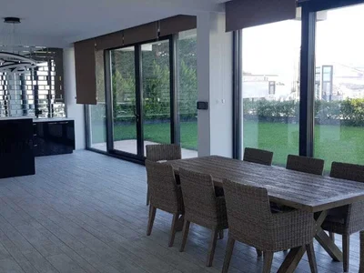 5 room Private House For Sale. Bagebi