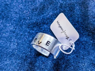 Серебряное кольцо Love 925 проба