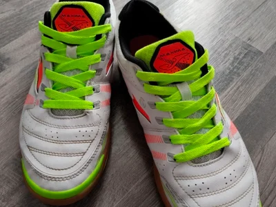 Футбольные бутсы Adidas Deportivo III TF