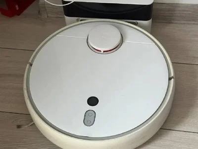 Xiaomi robot vacuum cleaner