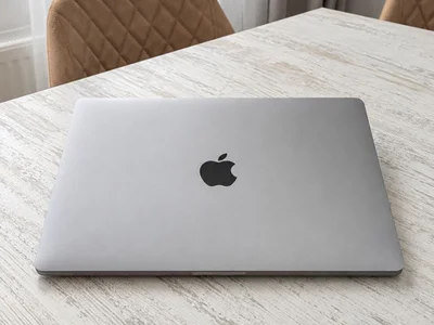 MacBook Pro 14″ M4 16GB/512GB